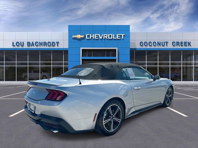 Used 2025 Ford Mustang Premium RWD image 8