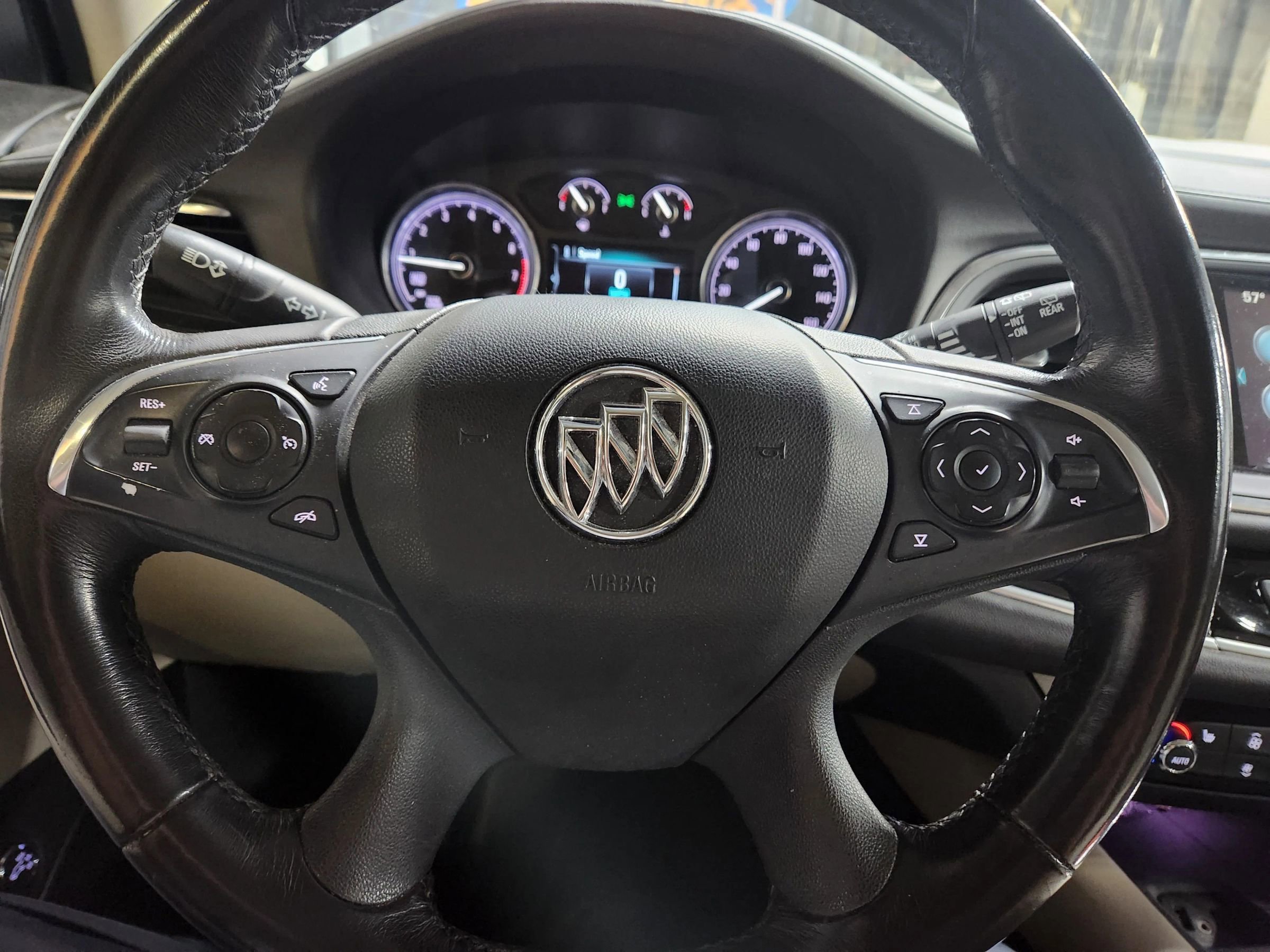 Used 2019 Buick Enclave Essence image 43