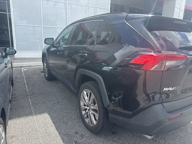 Used 2023 Toyota RAV4 XLE Premium image 4