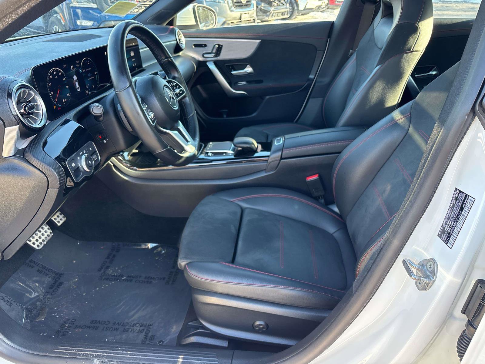 Used 2022 Mercedes-Benz CLA 250 4MATIC image 8