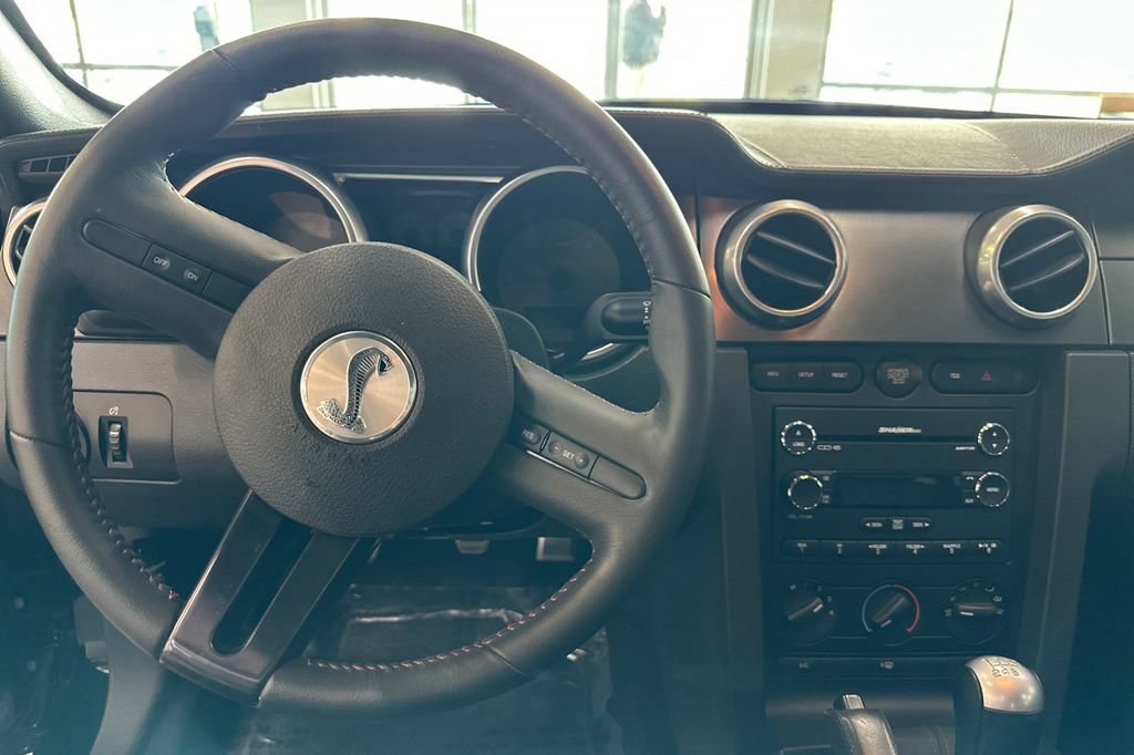 Used 2009 Ford Mustang Shelby GT500 RWD image 13