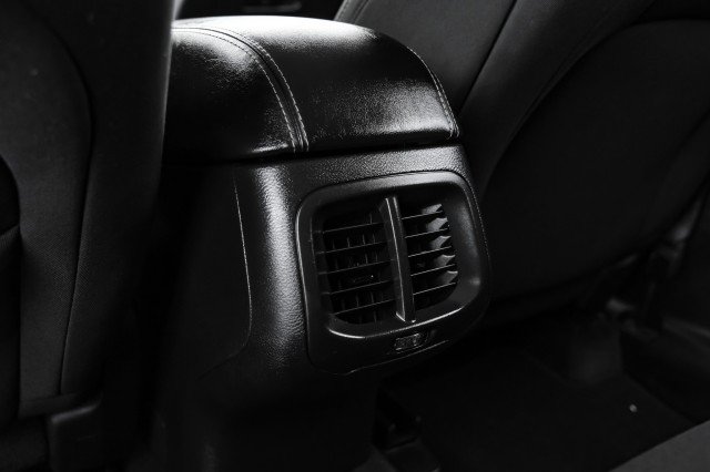 Used 2018 Jeep Cherokee Latitude FWD image 33