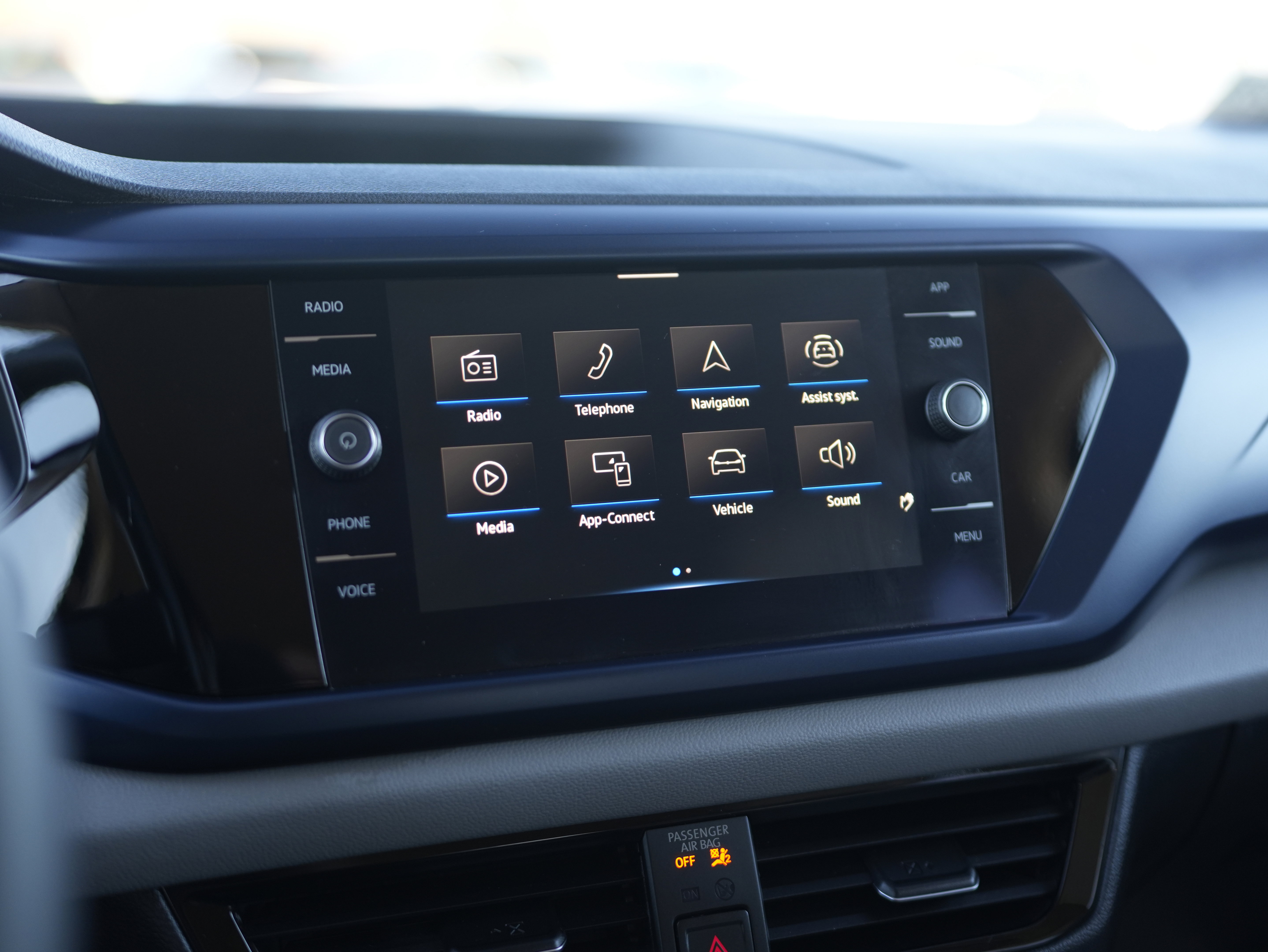 Used 2022 Volkswagen Taos SE w/ IQ.Drive SE Package image 14