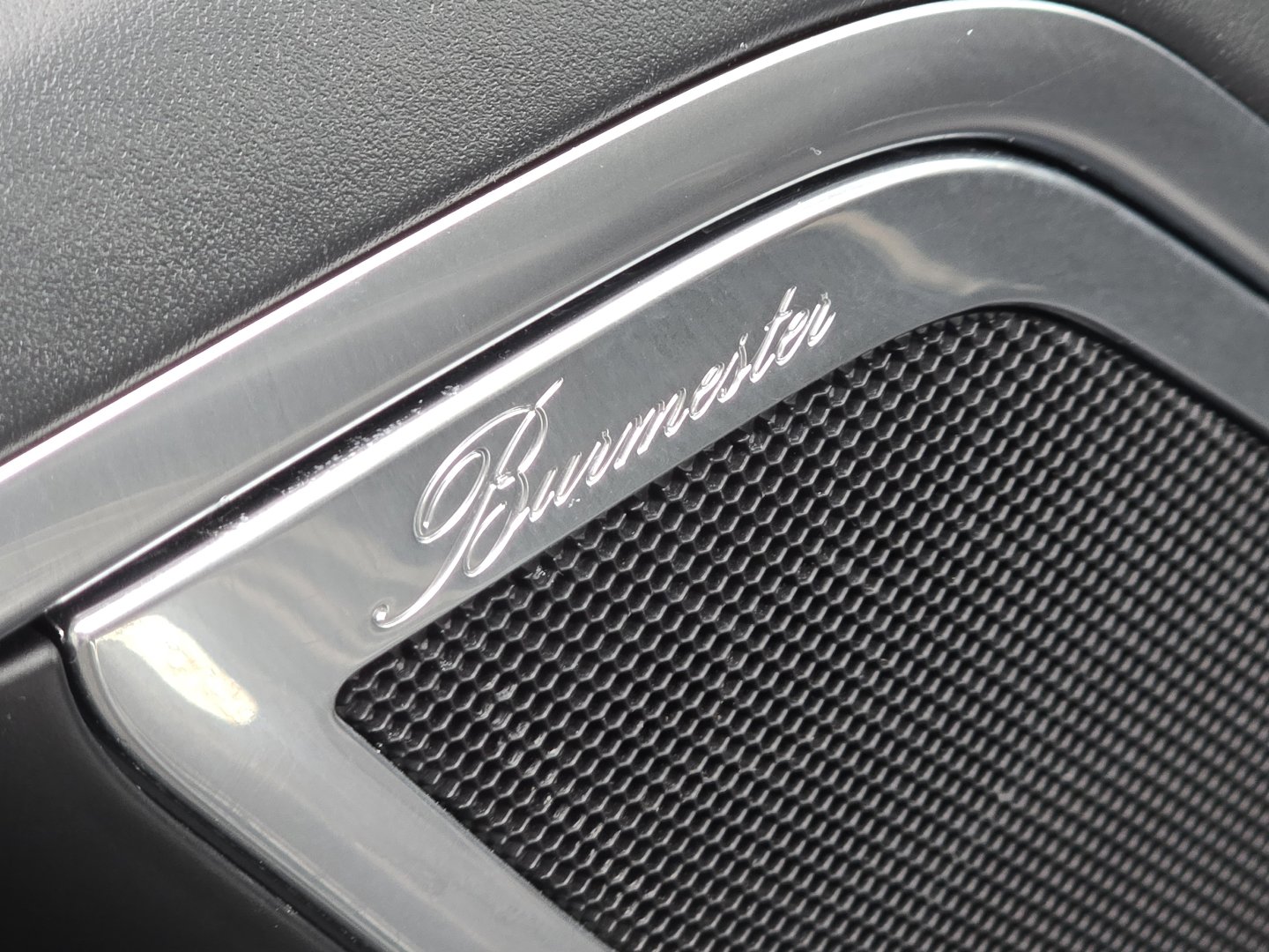 Used 2017 Porsche 911 Turbo image 29