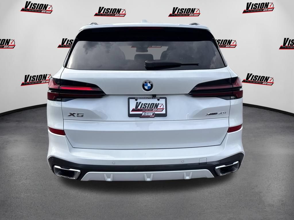 Used 2024 BMW X5 xDrive40i w/ M Sport Package AWD/4WD image 6