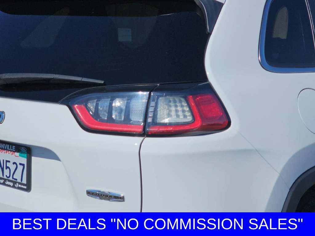Used 2021 Jeep Cherokee Latitude Lux w/ Comfort/Convenience Group AWD/4WD image 39