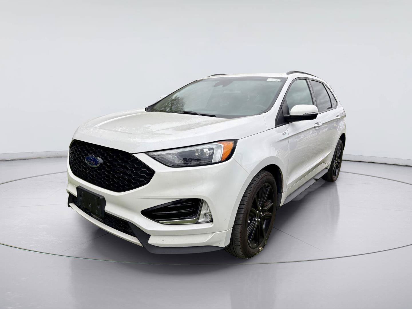 Used 2020 Ford Edge ST-Line FWD image 6