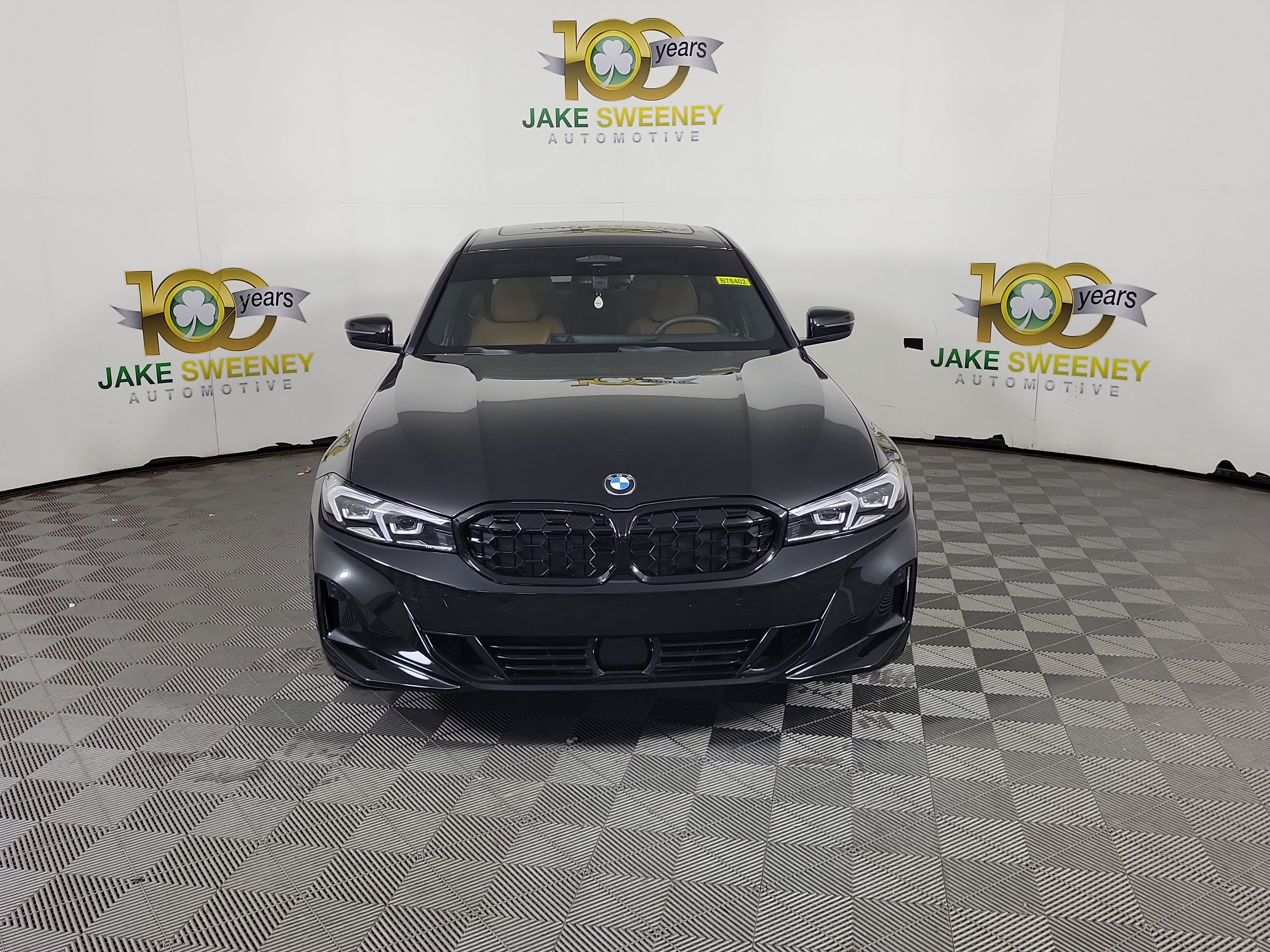 Certified 2025 BMW 330i xDrive Sedan w/ Premium Package AWD/4WD image 2