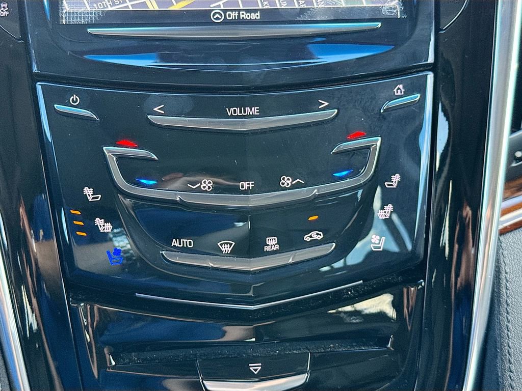 Used 2018 Cadillac Escalade Premium Luxury image 16