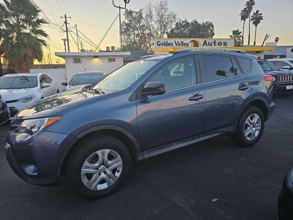 Used 2014 Toyota RAV4 LE image 3