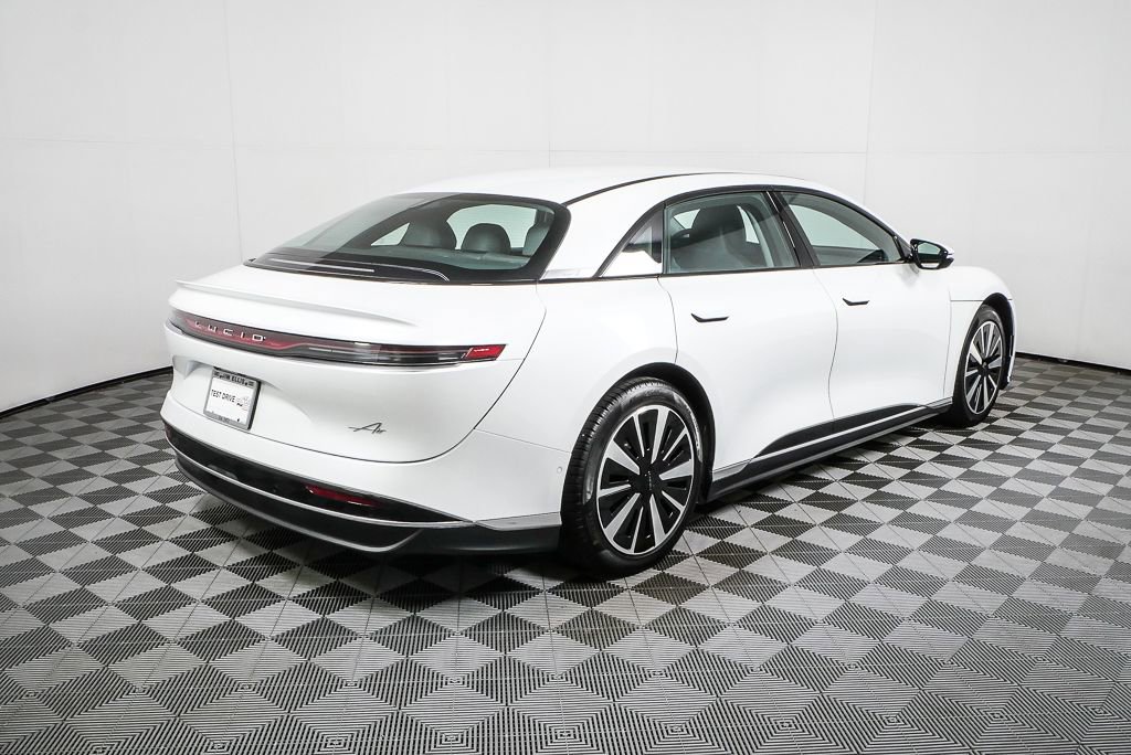 Used 2025 Lucid Air Pure image 3