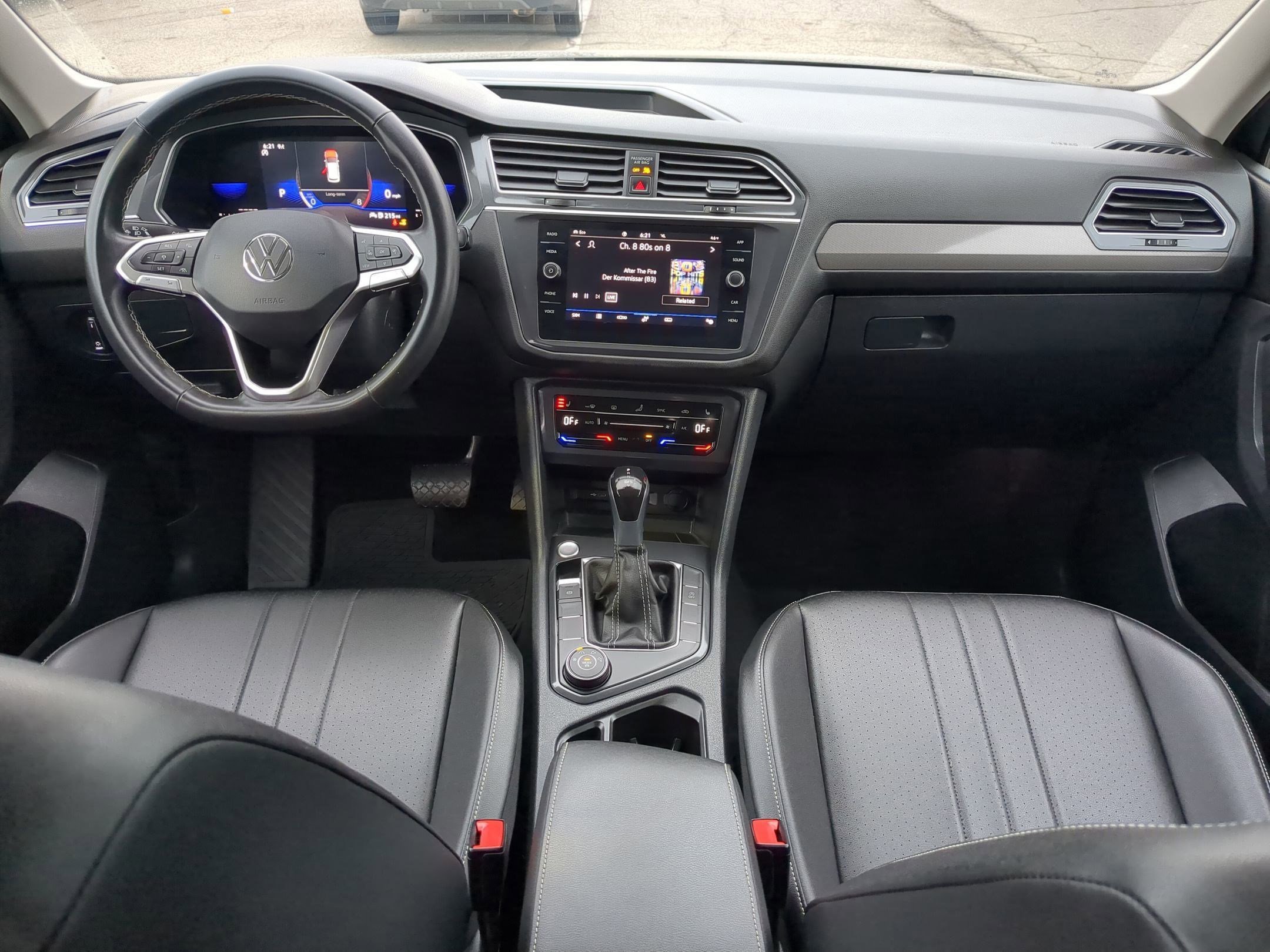 Used 2023 Volkswagen Tiguan SE image 28