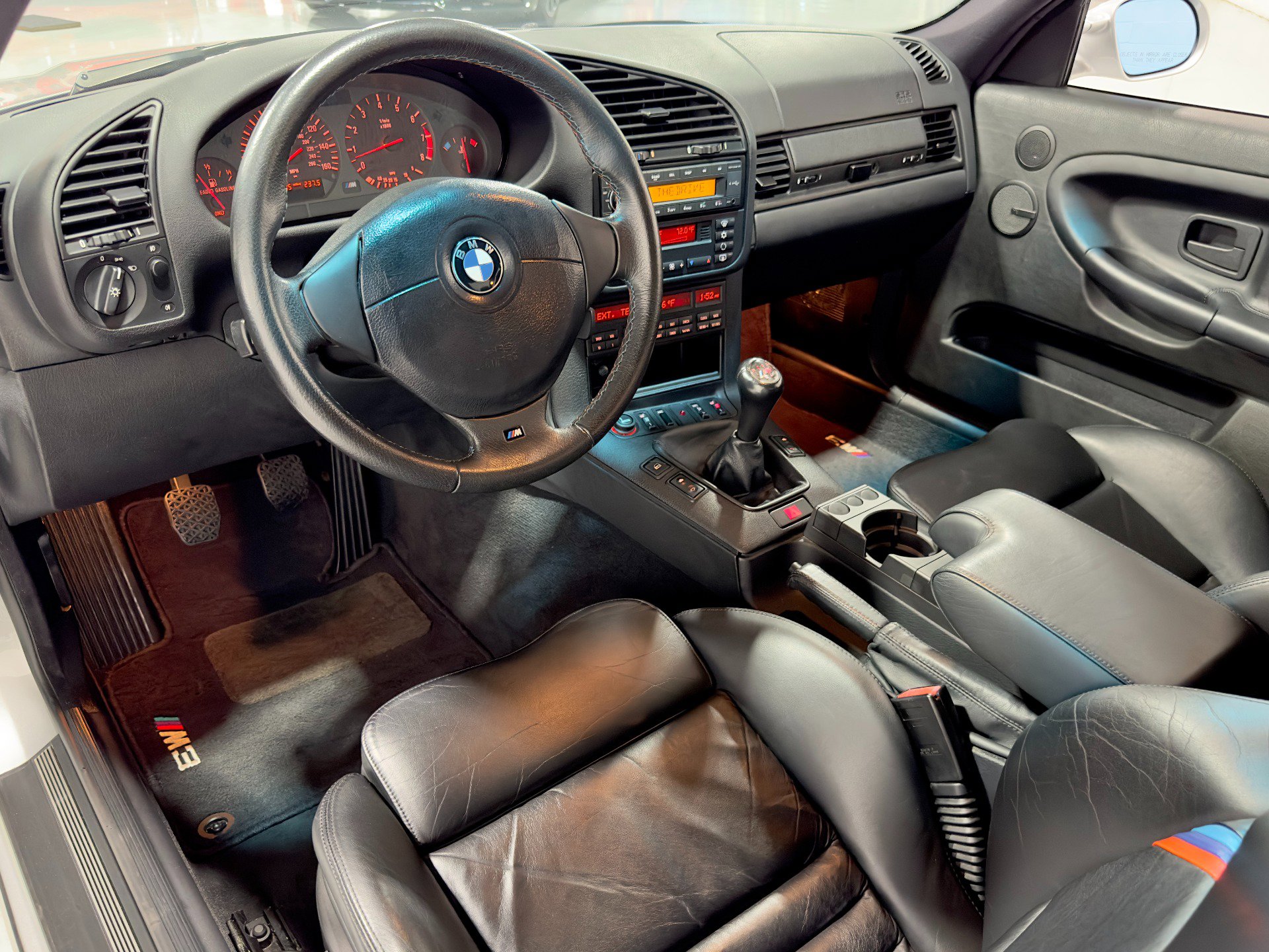 Used 1999 BMW M3 Coupe image 26