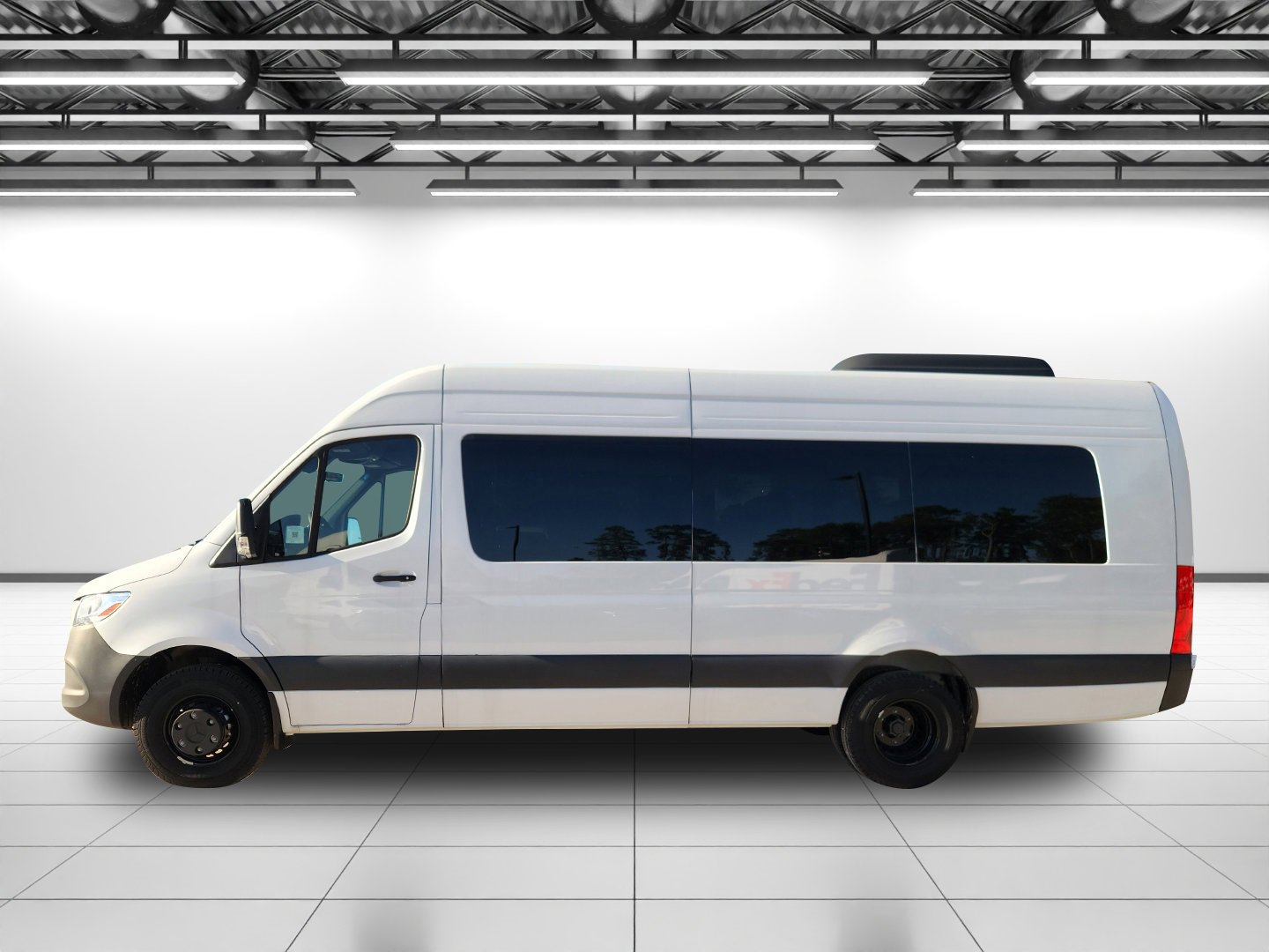 Used 2024 Mercedes-Benz Sprinter 3500 image 7