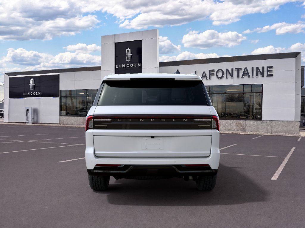 New 2027 Lincoln Navigator Reserve AWD/4WD image 7