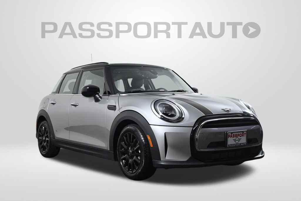 Certified 2023 MINI Cooper 4-Door Hardtop image 3