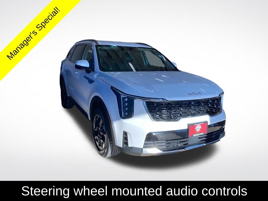 Used 2024 Kia Sorento S image 15