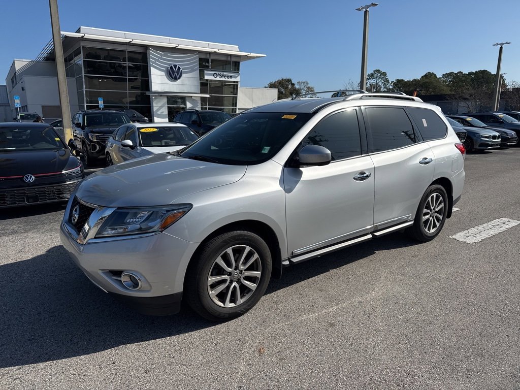 Used 2015 Nissan Pathfinder SL w/ SL Tech Package image 1