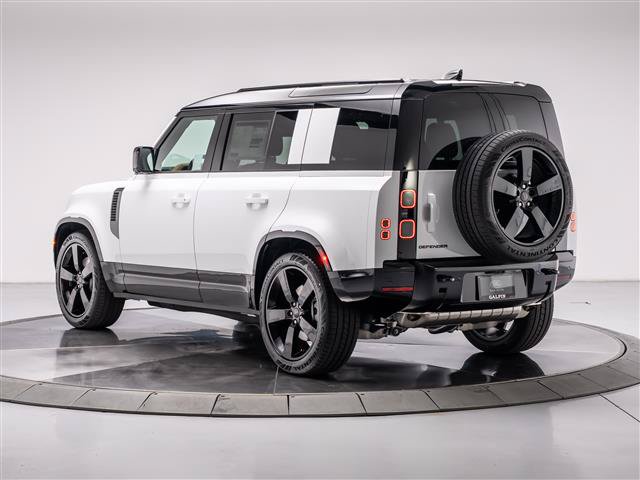 New 2026 Land Rover Defender 110 X-Dynamic SE AWD/4WD image 3