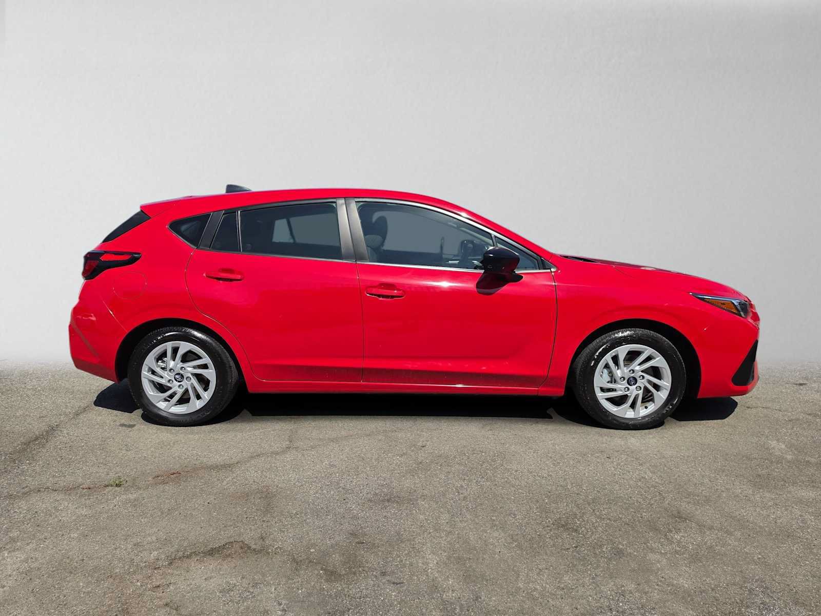 Certified 2024 Subaru Impreza 2.0i AWD/4WD image 2