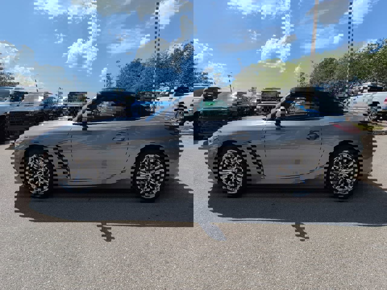 Used 2026 BMW Z4 sDrive30i image 8