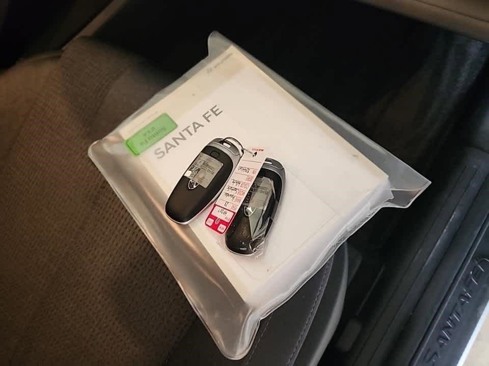 Used 2023 Hyundai Santa Fe SEL image 8