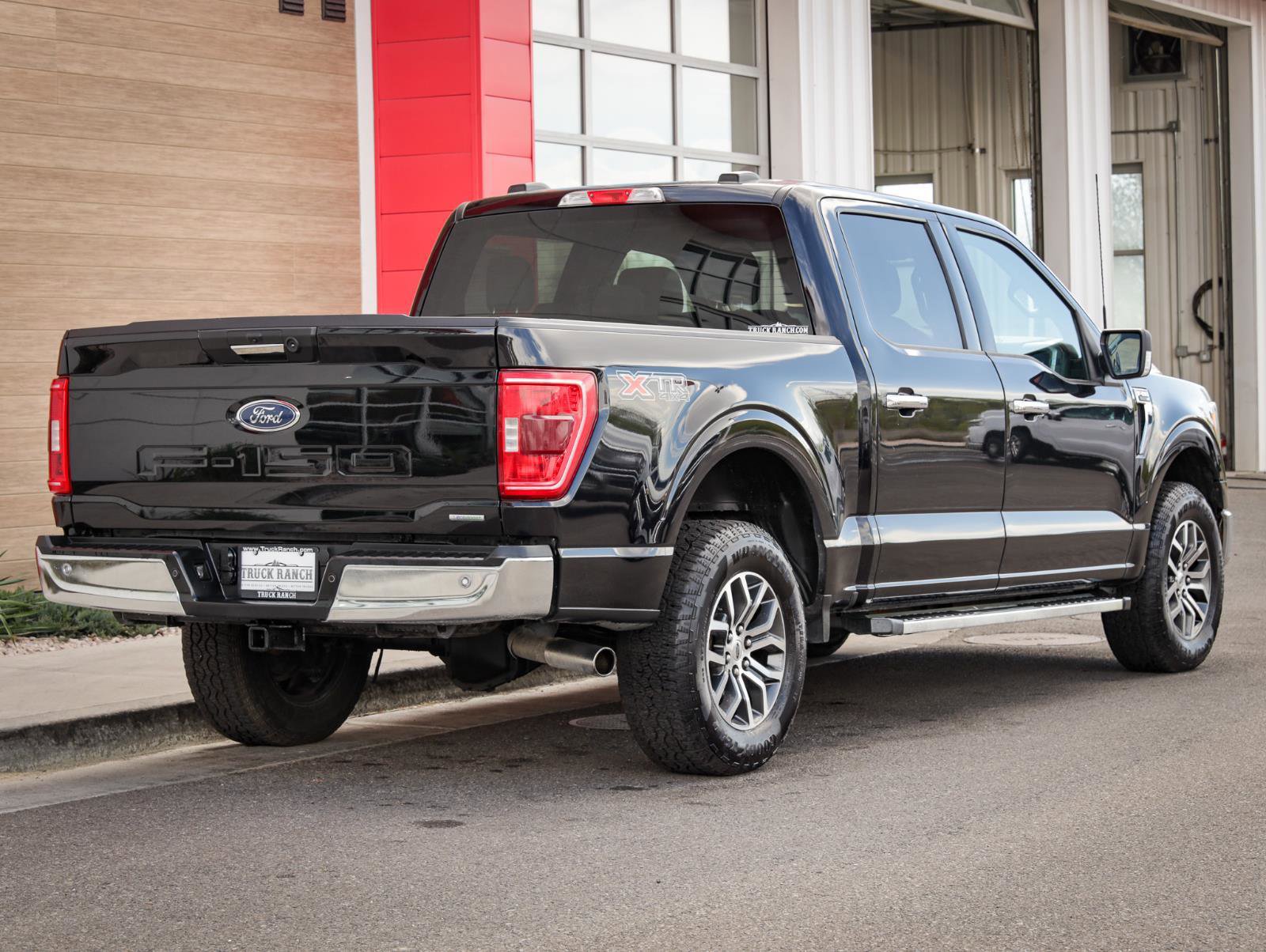 Used 2022 Ford F150 XLT w/ Equipment Group 301A Mid image 3