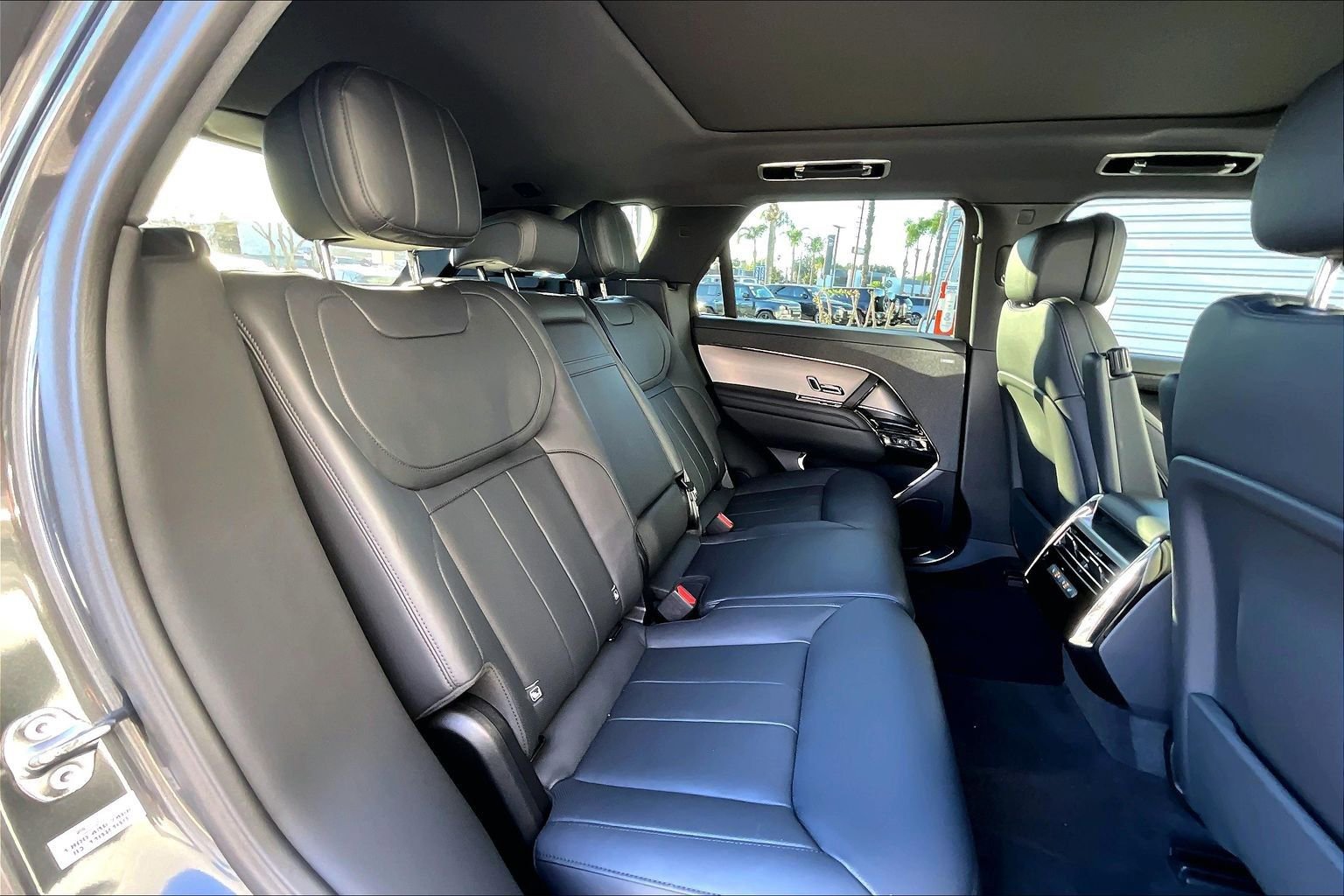 Used 2025 Land Rover Range Rover Sport Dynamic SE image 27