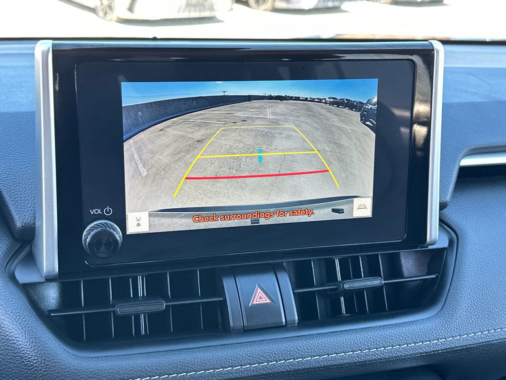 Used 2025 Toyota RAV4 XLE image 26