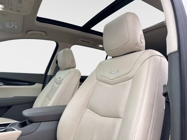 Used 2022 Cadillac XT6 Premium Luxury w/ Technology Package AWD/4WD image 19