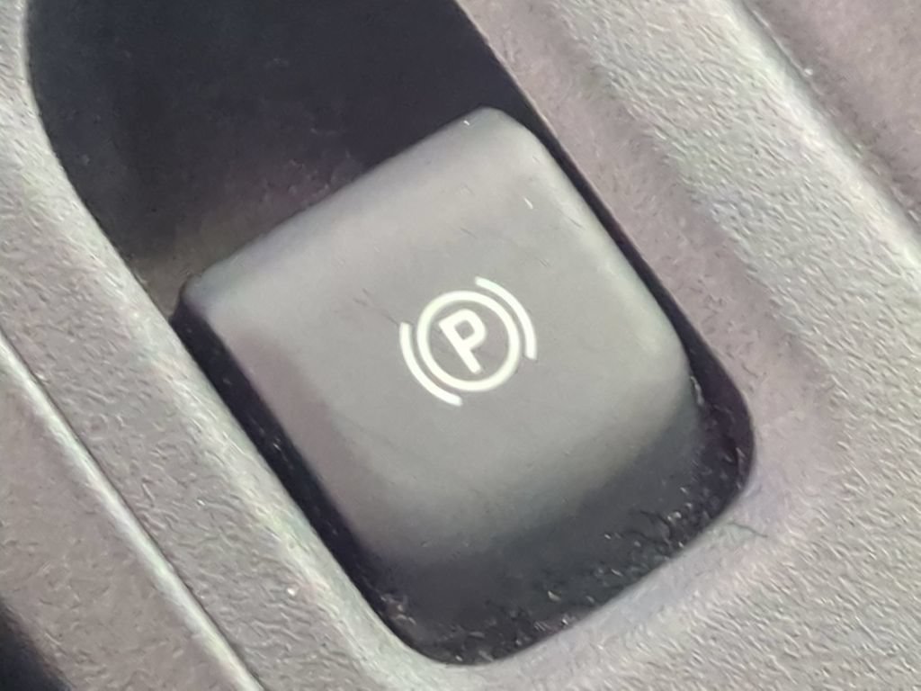 Used 2025 Toyota Corolla LE FWD image 37