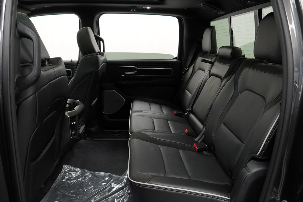 New 2027 RAM 1500 Laramie w/ Laramie Preferred Package AWD/4WD image 17