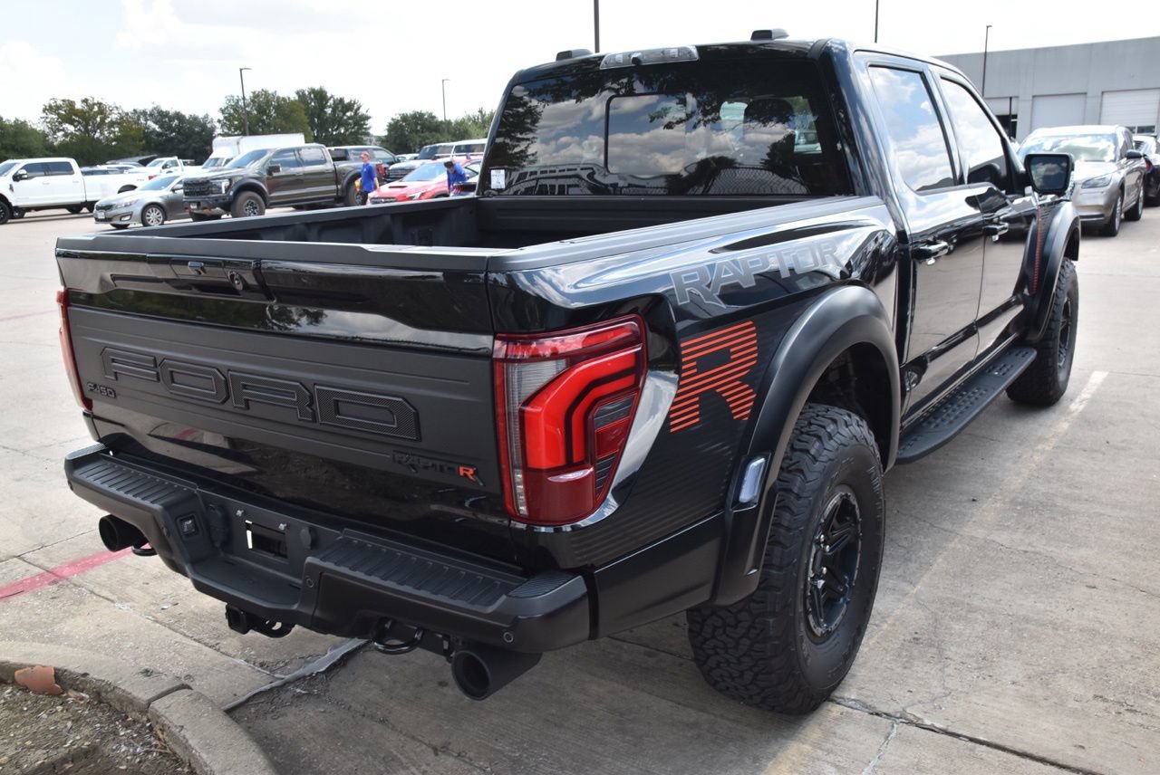Used 2025 Ford F150 Raptor w/ Equipment Group 803A Raptor R AWD/4WD image 5