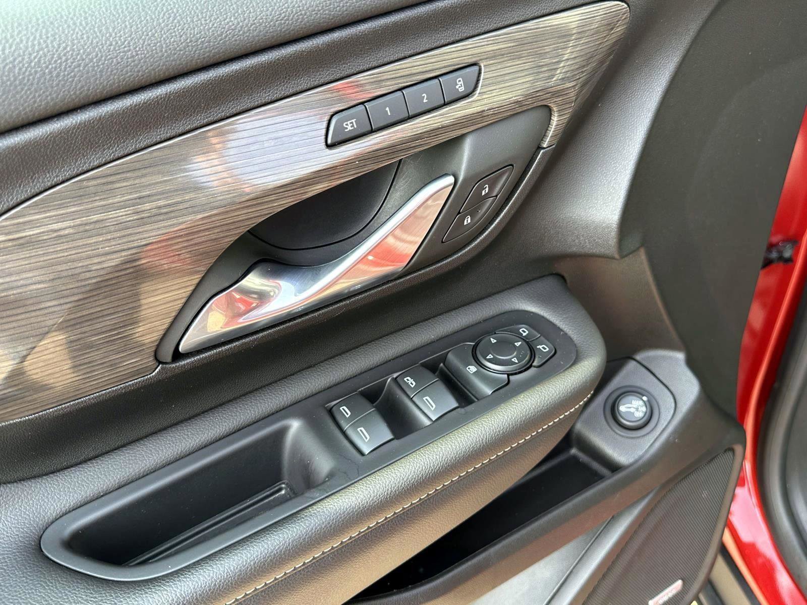 Certified 2024 GMC Terrain Denali w/ Denali Premium Package image 16