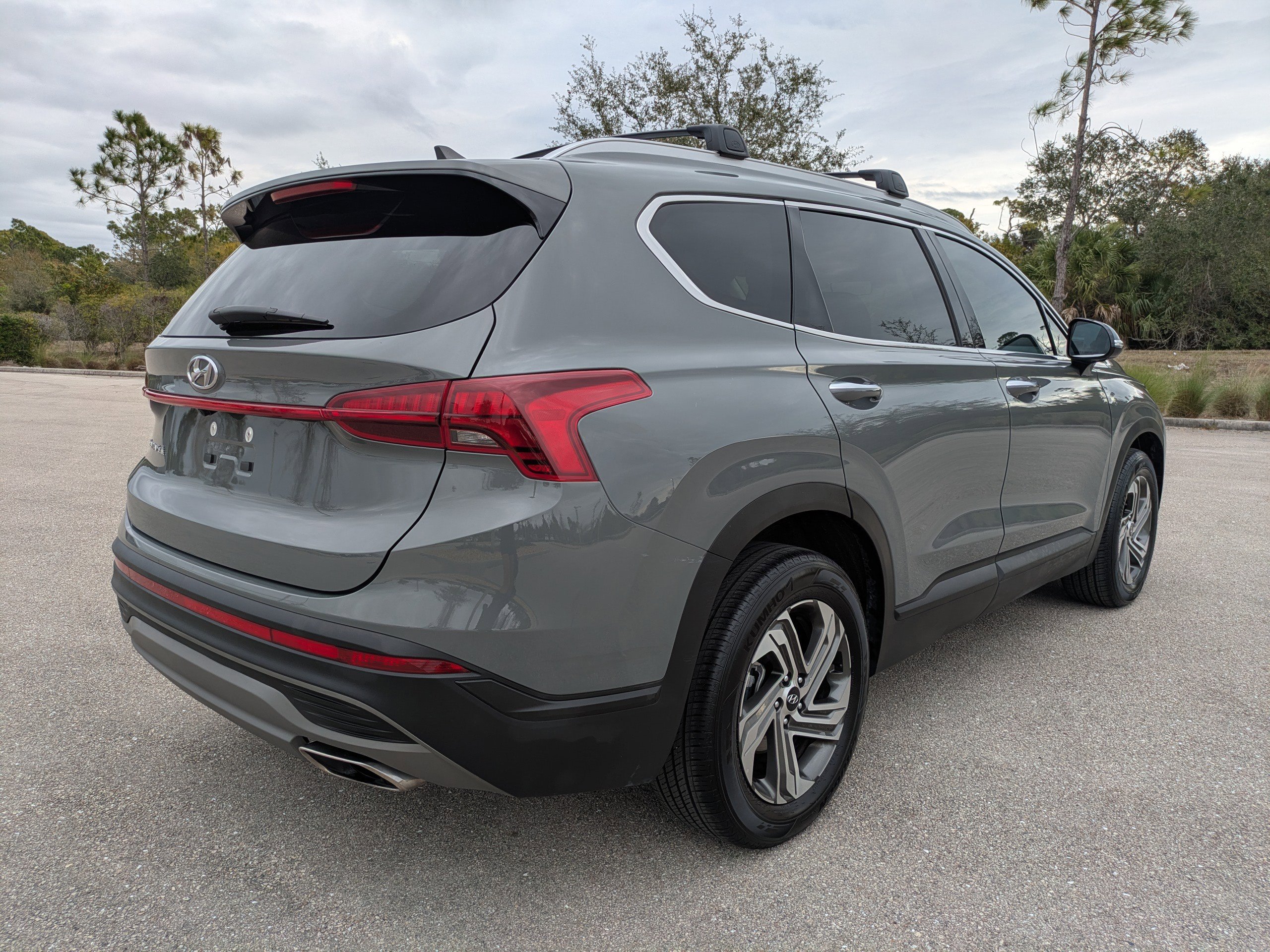 Used 2023 Hyundai Santa Fe SEL image 5