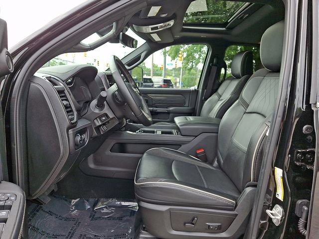 Used 2025 RAM 3500 Limited AWD/4WD image 16
