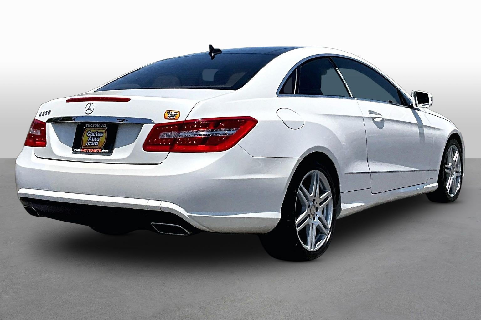 Used 2010 Mercedes-Benz E 550 Coupe w/ Premium 2 Pkg image 2