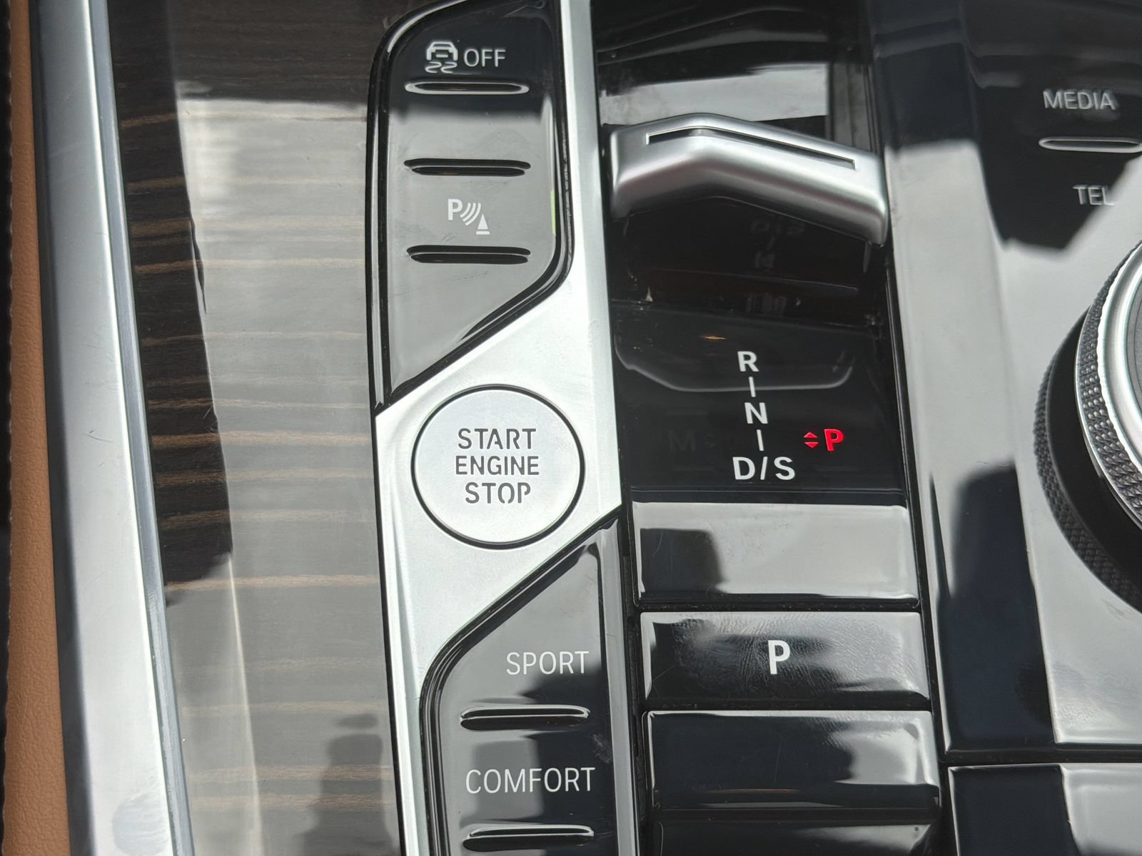 Used 2026 BMW X5 xDrive40i AWD/4WD image 9