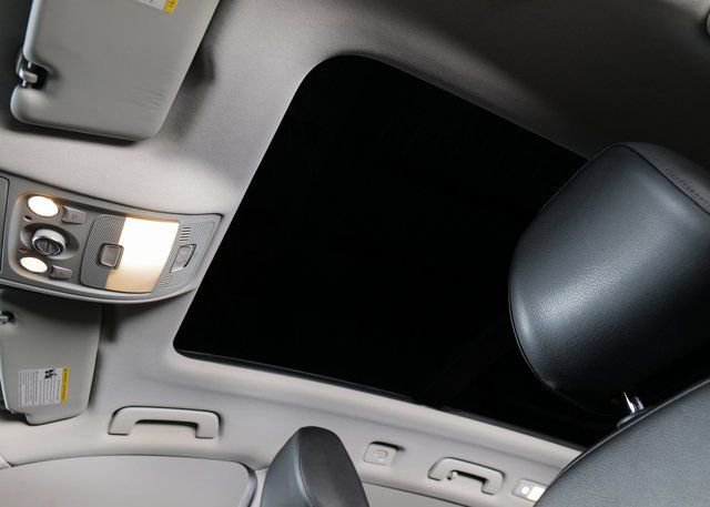 Used 2017 Audi Q5 2.0T Premium Plus w/ Technology Package image 24