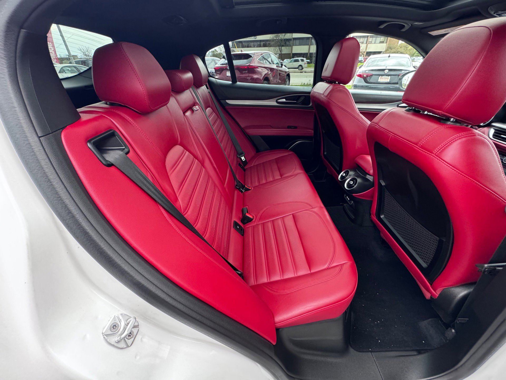 Used 2019 Alfa Romeo Stelvio Ti Sport w/ Quick Order Package 22S Sport AWD/4WD image 17