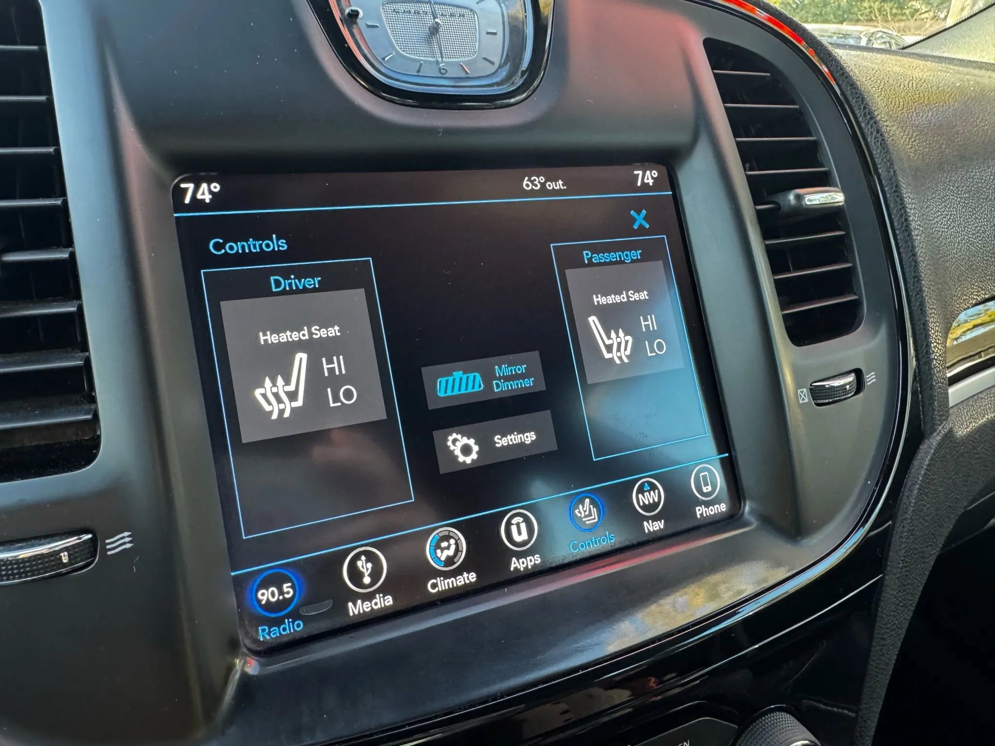 Used 2018 Chrysler 300 S w/ 300S Premium Group image 26