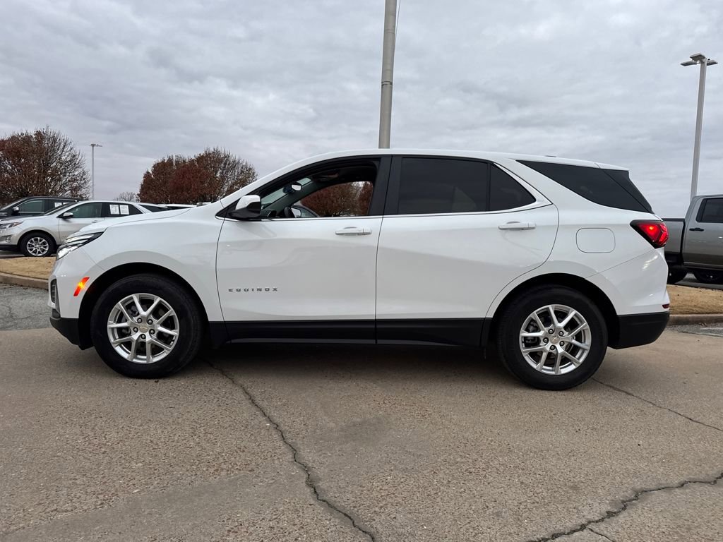 Used 2024 Chevrolet Equinox LT image 3