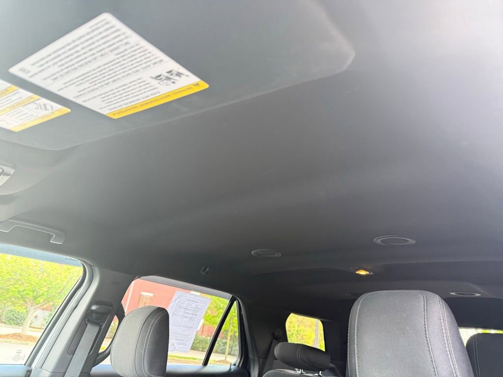 Certified 2018 Ford Explorer XLT AWD/4WD image 12