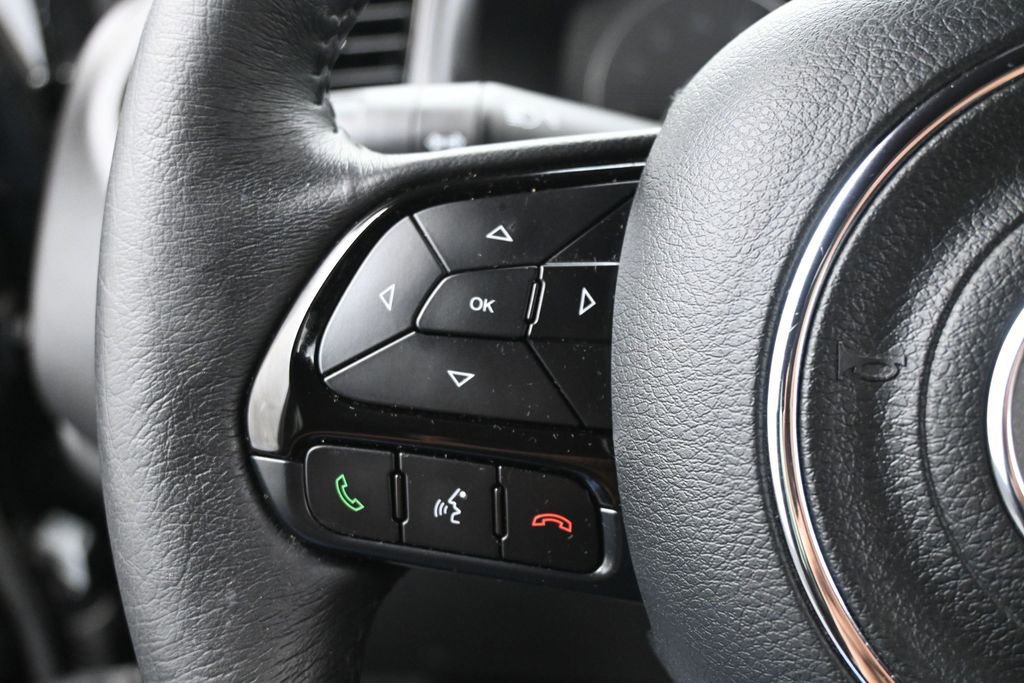 Used 2022 Jeep Renegade Altitude w/ Convenience Group AWD/4WD image 18