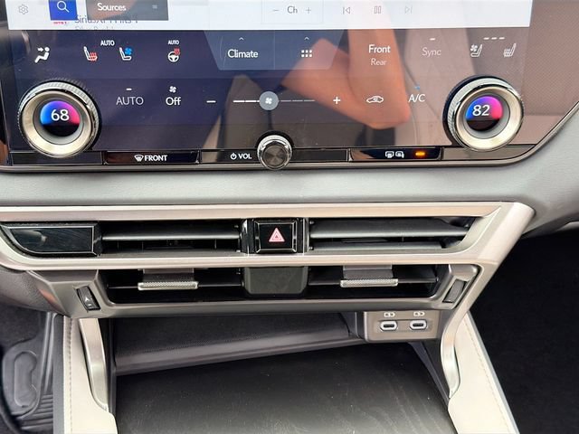 Used 2025 Lexus RX 350h AWD/4WD image 17