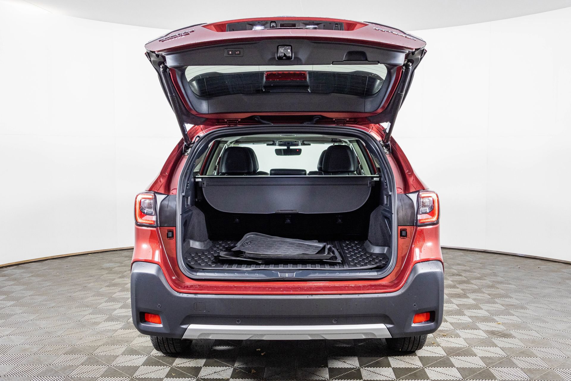 Used 2023 Subaru Outback Limited image 41