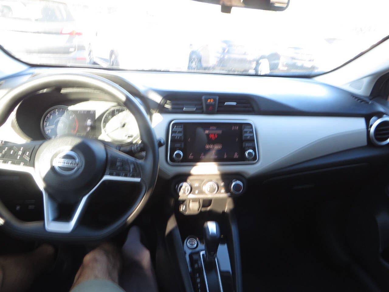 Used 2021 Nissan Versa SV image 45