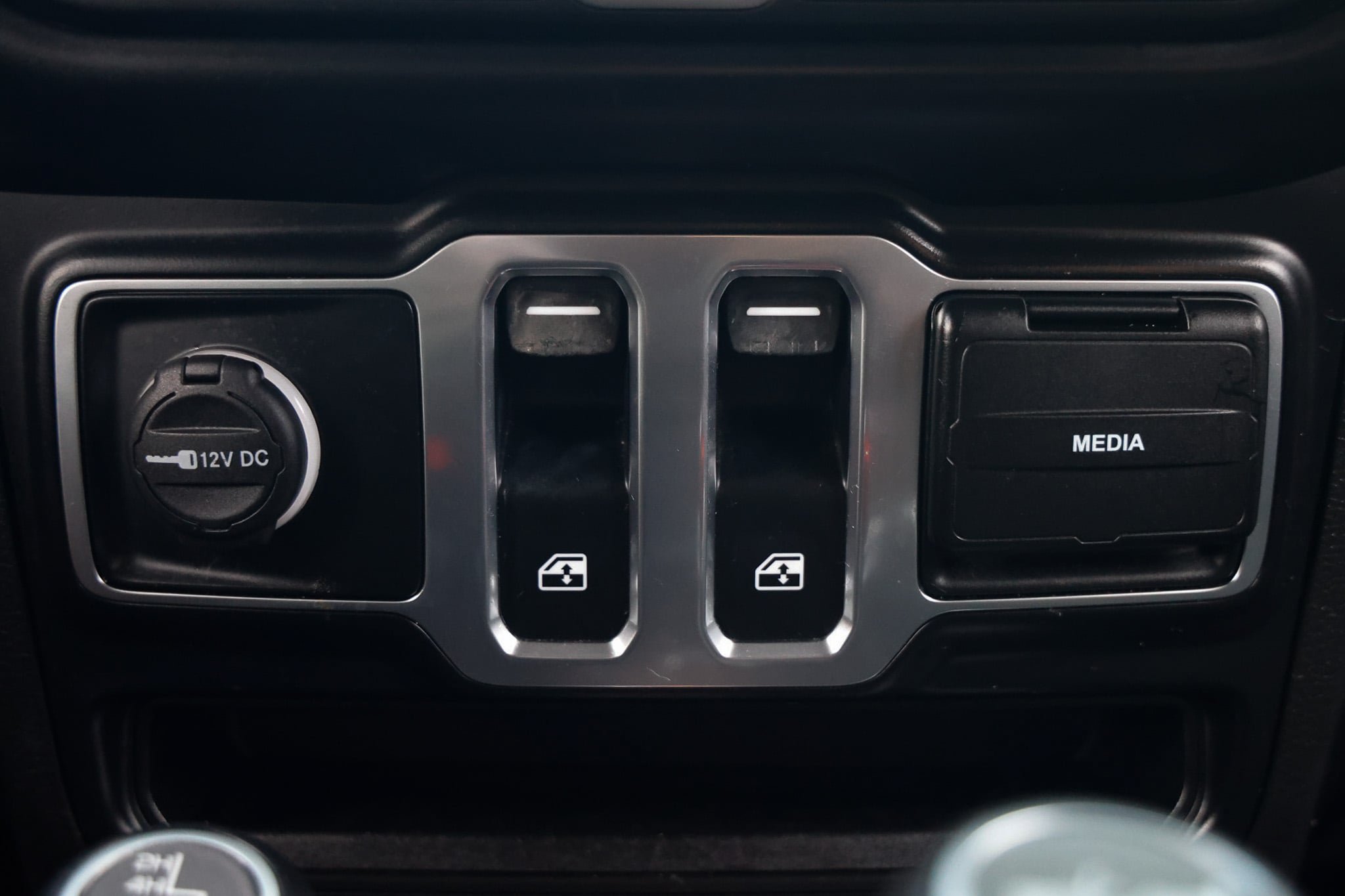 Used 2022 Jeep Wrangler Sport AWD/4WD image 34