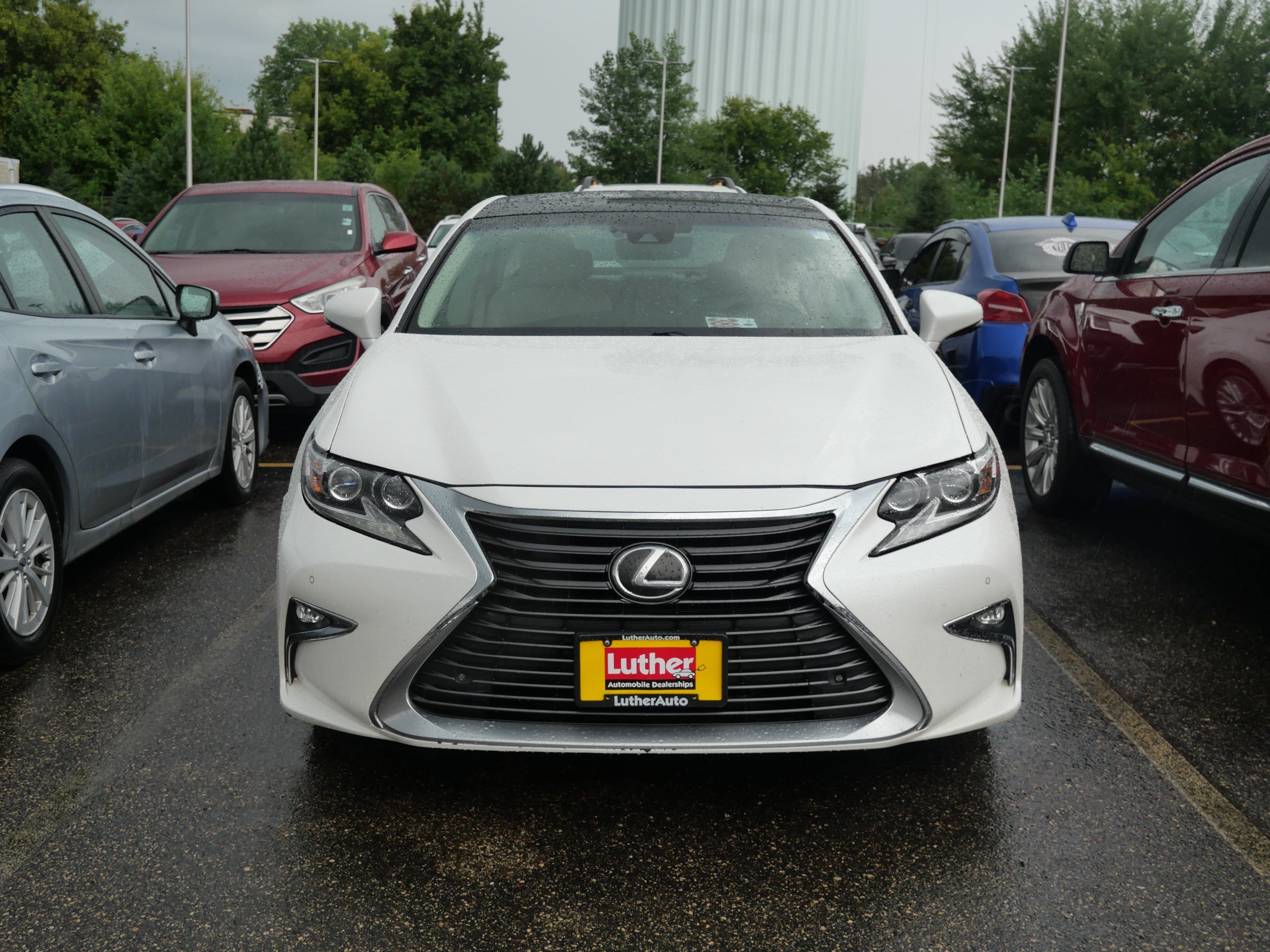 Used 2018 Lexus ES 350 w/ Luxury Package w/Wood Trim FWD image 2