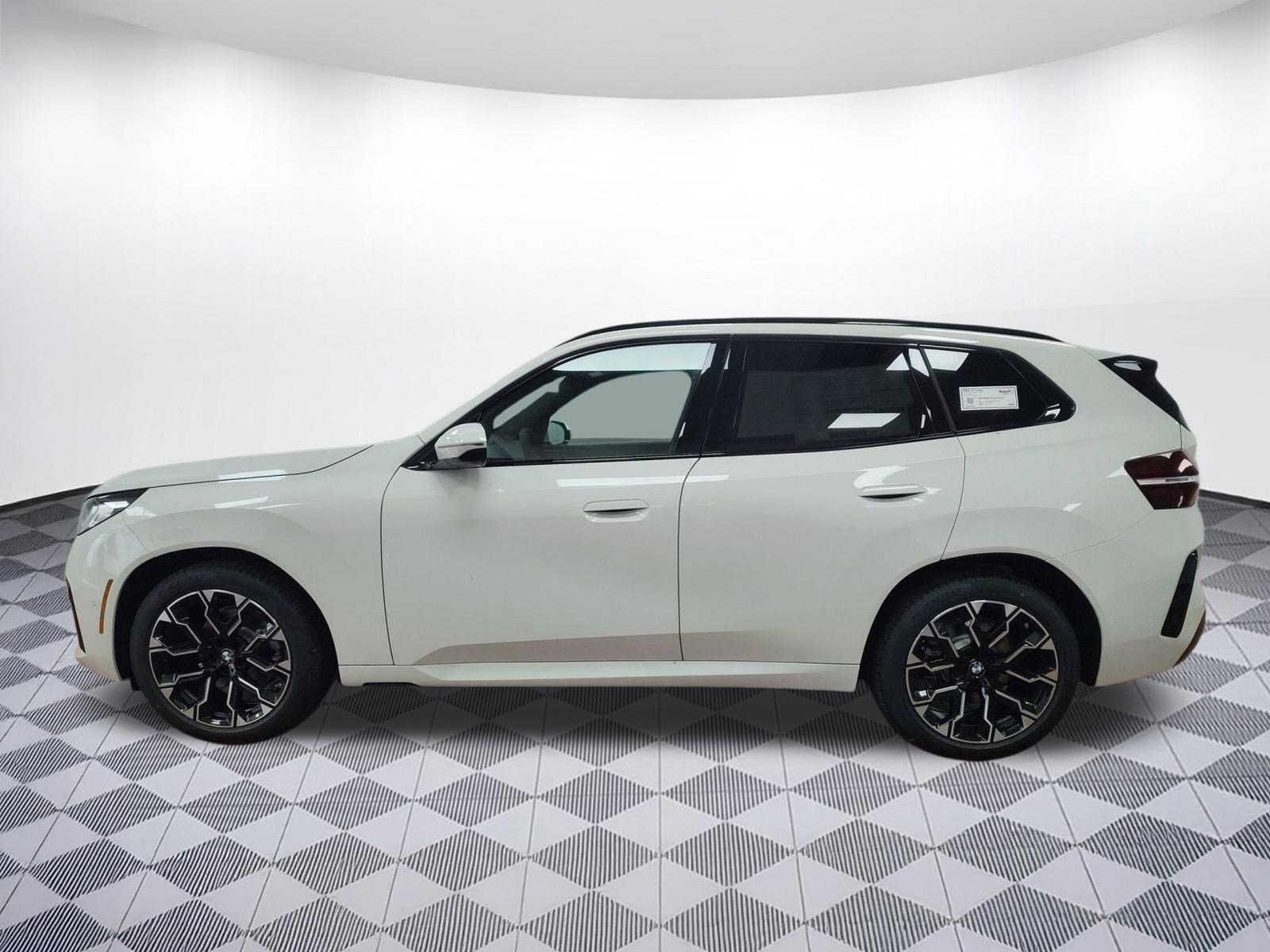 Certified 2025 BMW X3 xDrive30 w/ M Sport Package AWD/4WD image 2